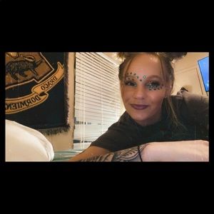 Meet your Posher, Crysta